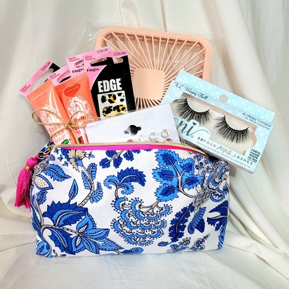 11 Piece Stuffed Cosmetic Makeup Bag, All NEW - Picture 1 of 4